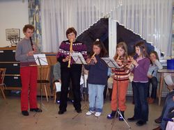 tn_2005_12_21_weihnachtsfeier_musikmaeuse_14.jpg