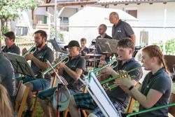 tn_2026_06_21_strassenfest_neidlingen_04.jpg